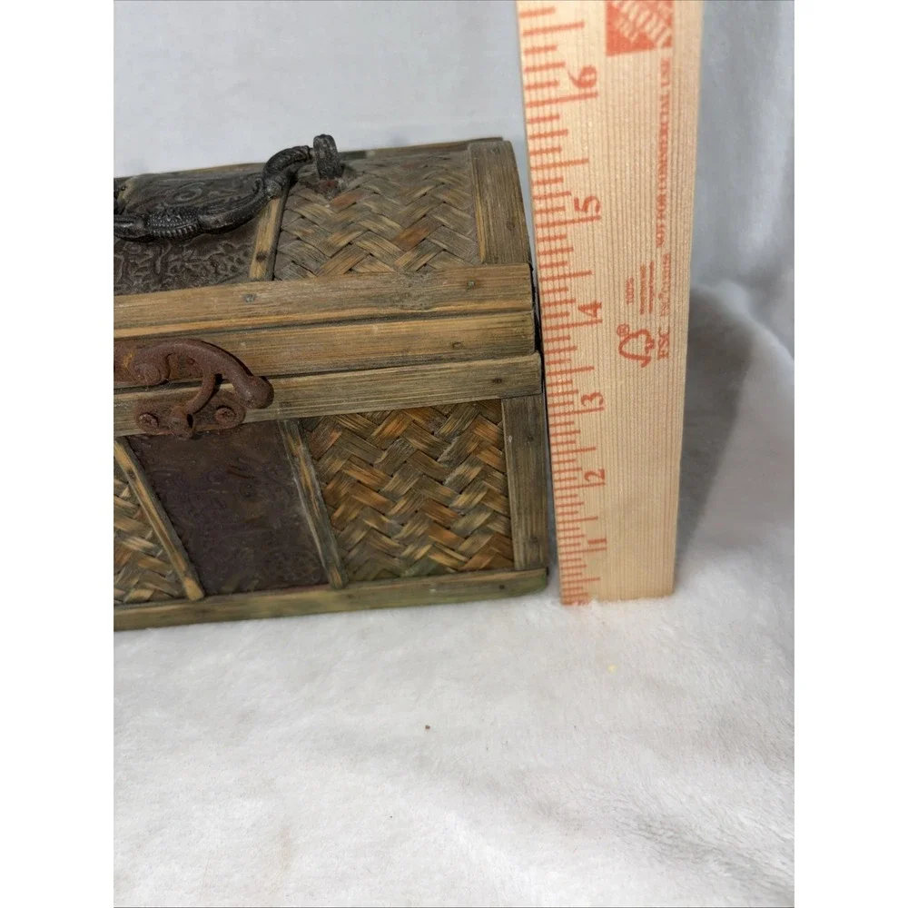 Vintage 80s‎ Treasure Chest Bamboo Trinket Box Rustic Herringbone Pattern Aged